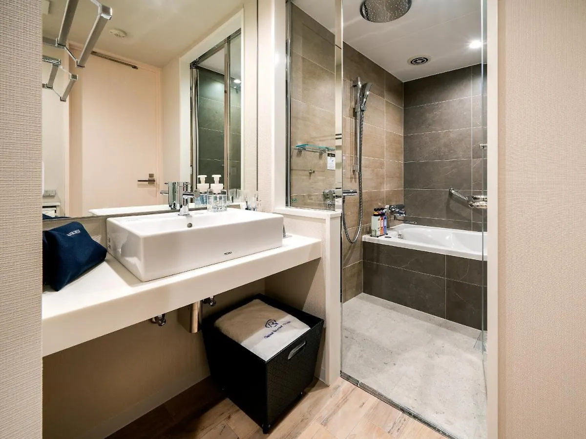 Daiwa Roynet Hotel Tokyo Kyobashi Premier Japan